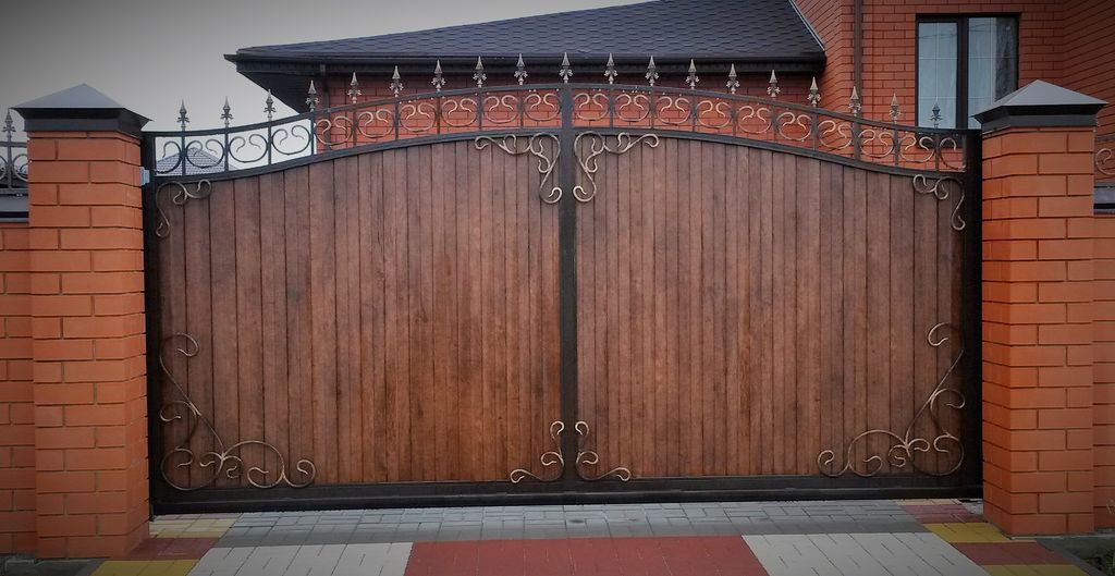 Купить простые ворота для дома: советы по выбору, установке и уходу в Соль-илецке от 33703 руб | ВоротМастер-Сои